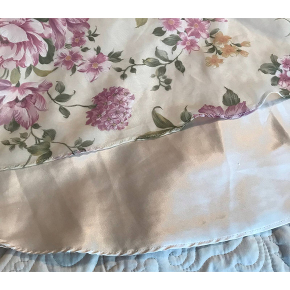 Dentelle Lingerie Beige With Delicate Lavender Flower Overlay S Large - Picture 4 of 6